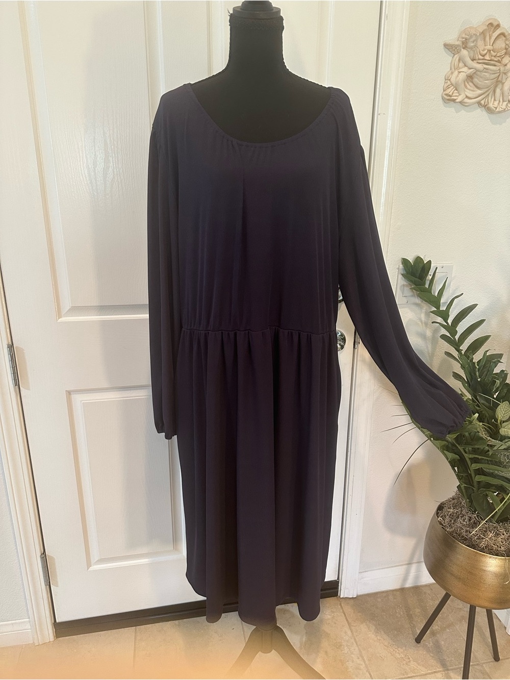 Long Sleeve Scoop Neck Navy Blue Dress with pockets